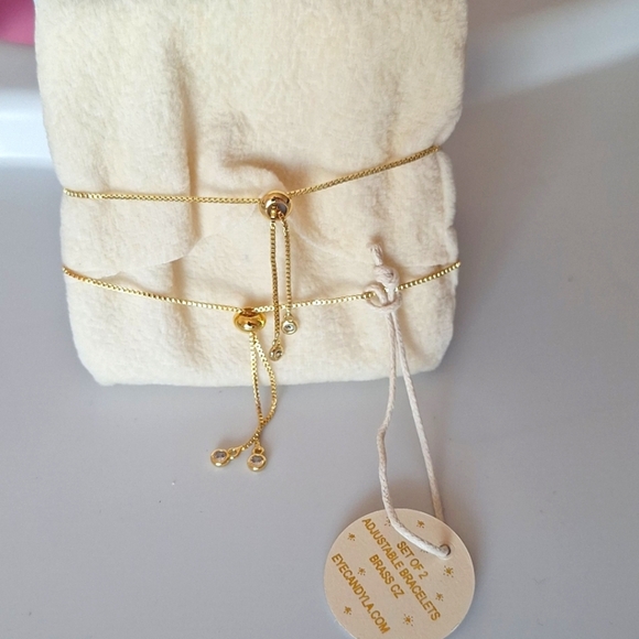 Eye Candy Gold Toned Heart & Clover Set of 2 Adjustable Bracelets Box included - Picture 5 of 5